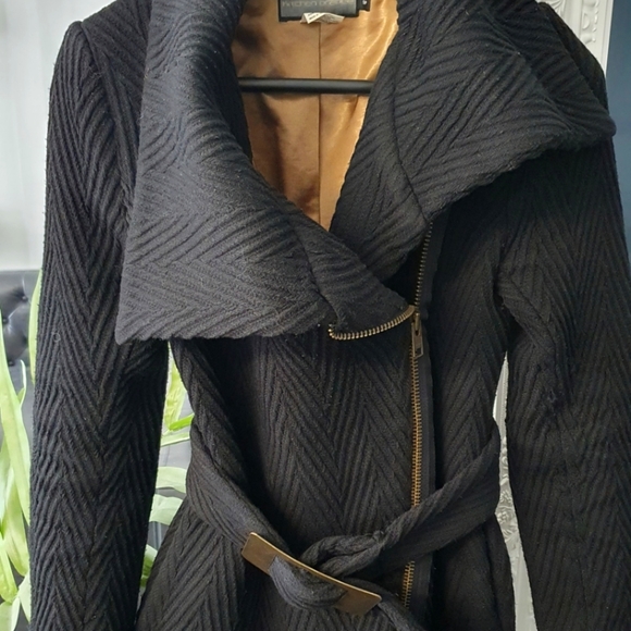 🌑AVAIL. MAR 15🌑 Stylish Winter Coat - Picture 2 of 12